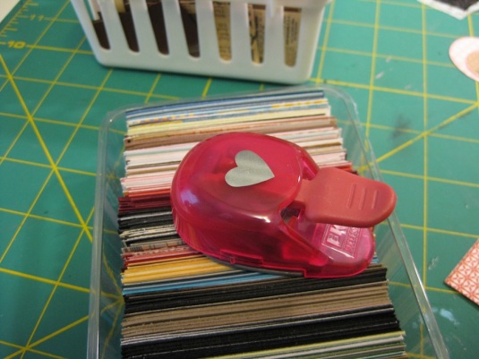 1/2 inch Heart hand punch